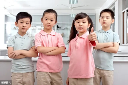 制作鸟饮水器,制作饮水器简单不要吸管