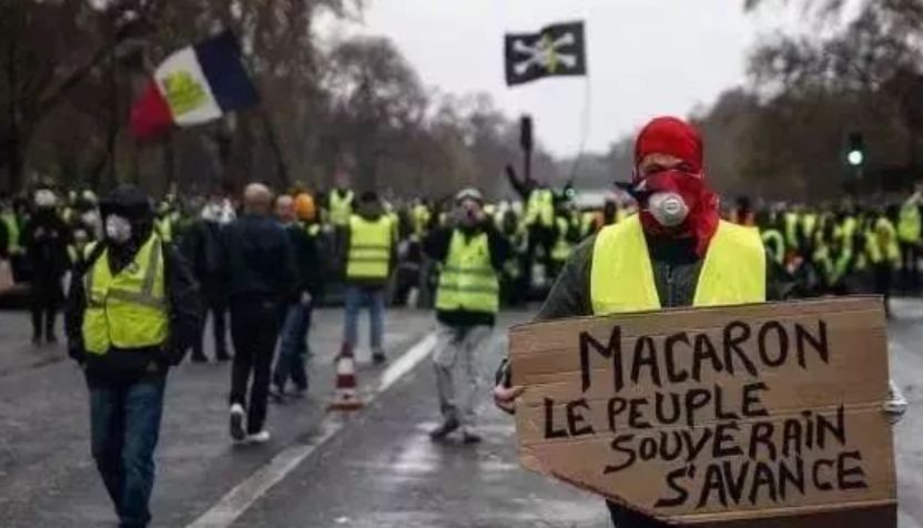 法国和波兰之间的紧急状态是什么,法国紧急状态如何应对巴黎骚乱