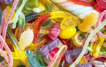 英语原版阅读：一般现在时与现在进行时的练习Adayinthepark