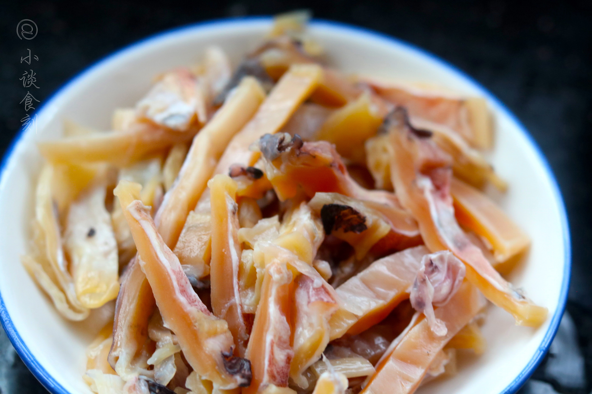 墨鱼加猪肉的家常做法,猪肉炖墨鱼怎么做才好吃