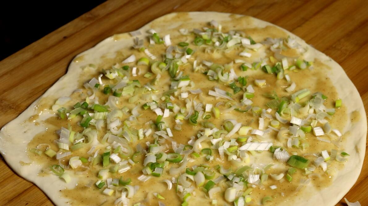 这才是葱油饼的正确做法,葱油饼怎么做酥脆松软有层次简单