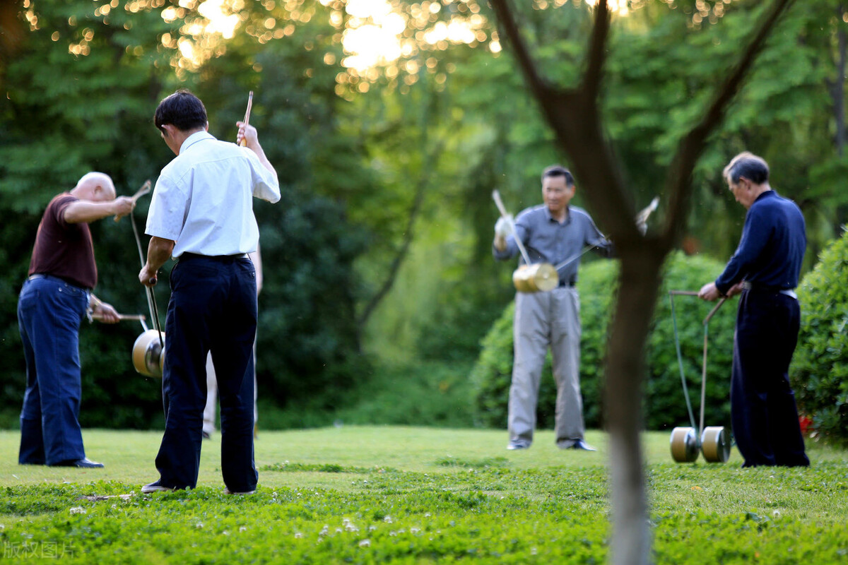 人去世之前排便会怎么样,人去世后粪便会排出去吗