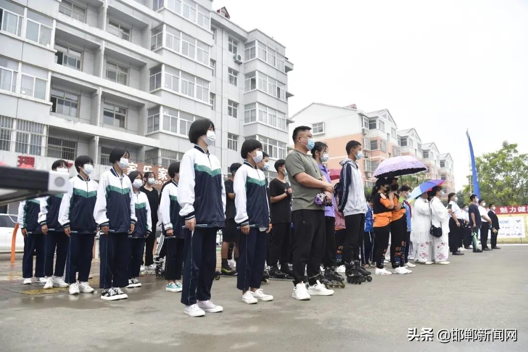 豪情冰雪活动,豪情飞扬溜冰场