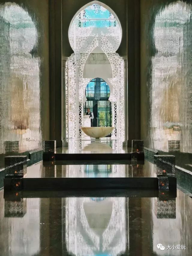 世界上最贵的酒店带我们体验一晚,世界十大最贵的酒店排名