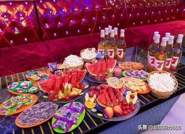 百万调音师黄磊李佳琦,李佳琦黄磊同台唱歌