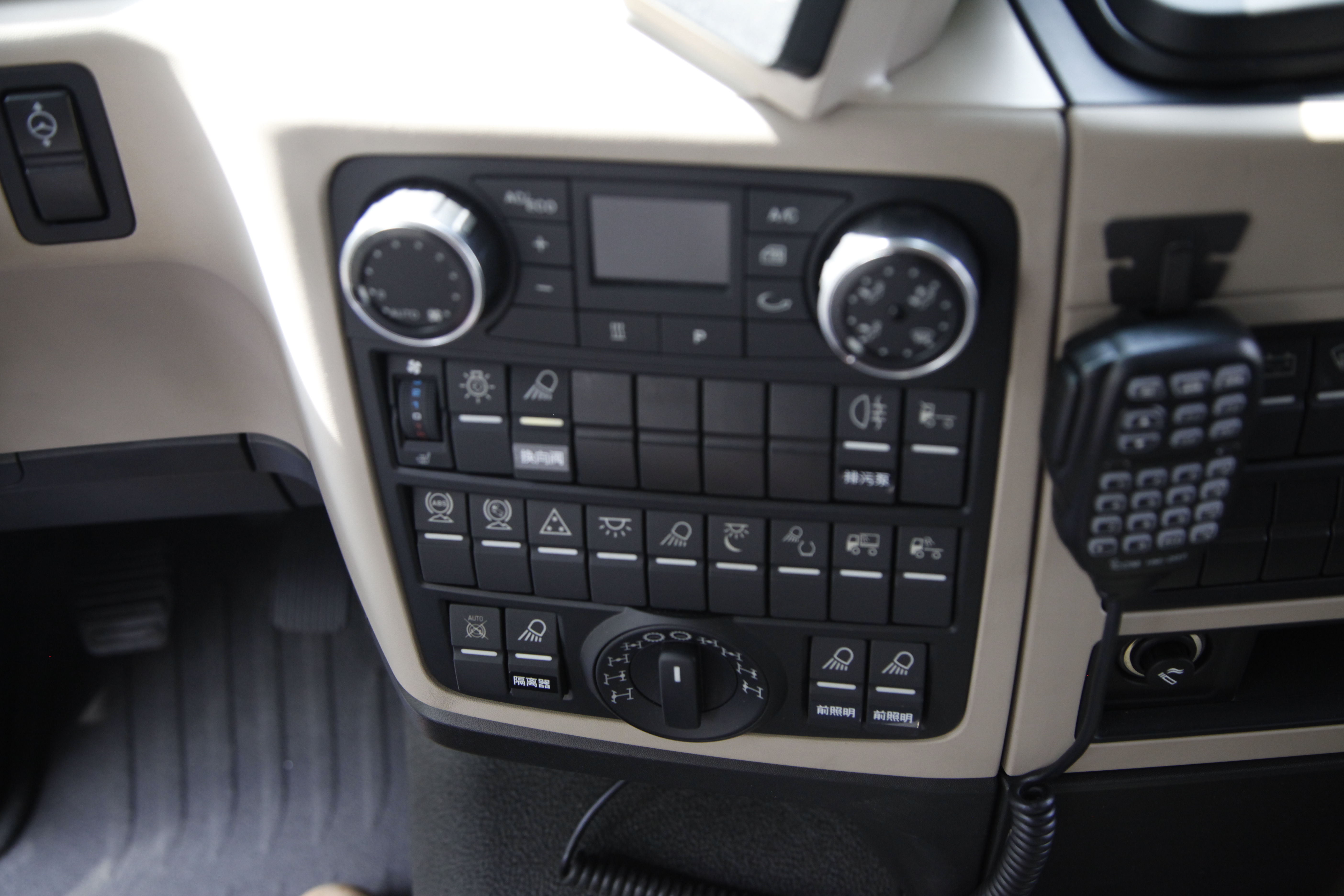 越野强劲王者，独栋别墅享用，阿莫迪罗曼8x8征服你了吗？