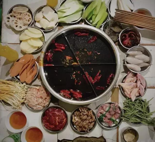 重庆市必打卡美食推荐,重庆最值得打卡的特点美食