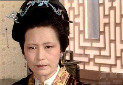 贾母道歉王夫人视频,贾母是怎样处理冤枉王夫人事件的