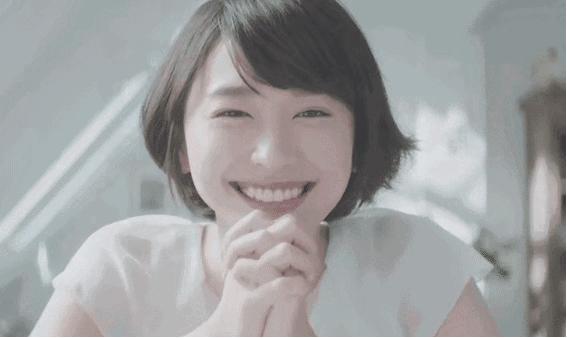 李沁牙膏真的有效果吗,李沁的黄牙变白了