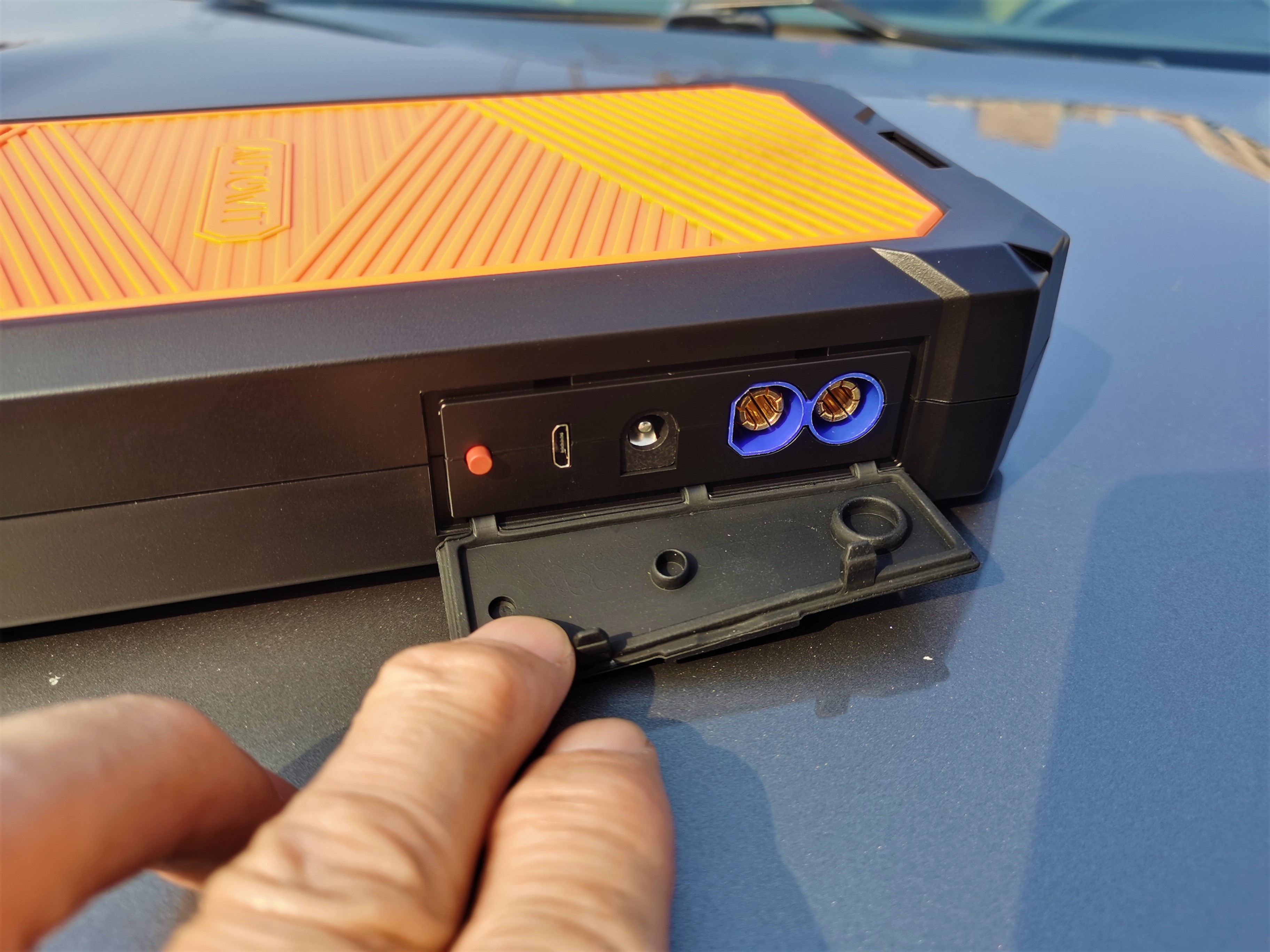 0电量储备“板砖”，也能分分钟启动趴窝汽车——autowit超级电容