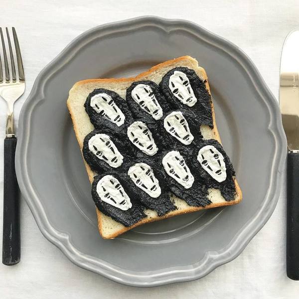 网友自制“花式吐司”，神级还原各种卡通人物，还能做成桌上游戏