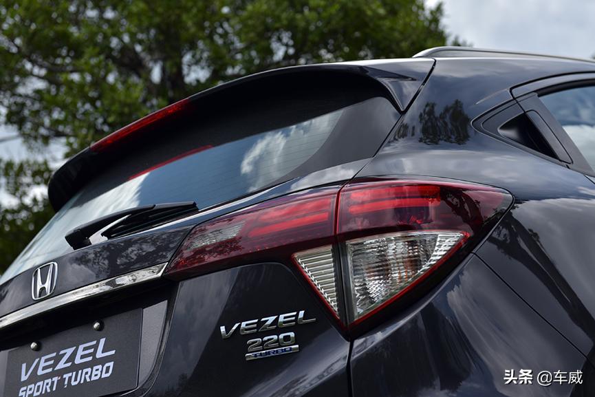 缤智的1.8和思域1.8是一样的吗,2022款缤智和十一代思域选哪款