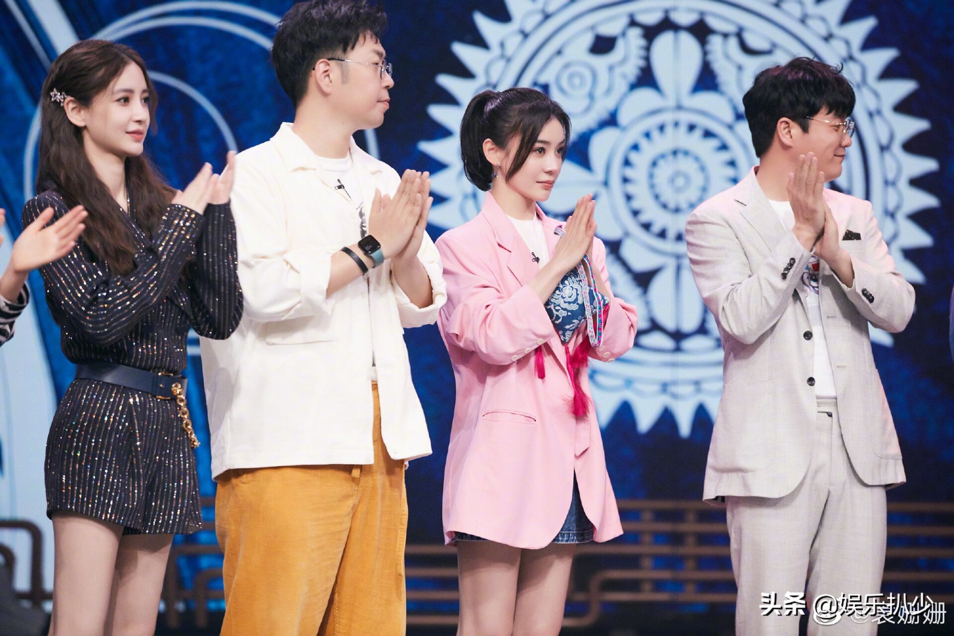 袁姗姗录节目再显低情商，这次全网黑只怪她自己