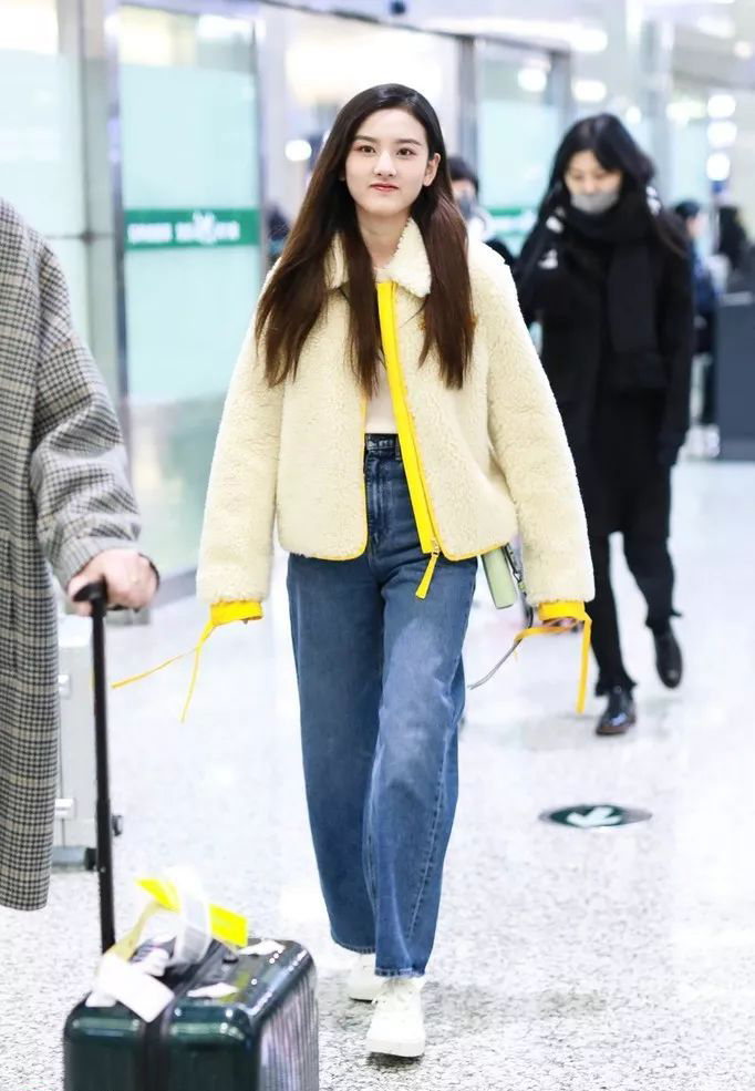 欧阳娜娜宋祖儿穿的潮流牌子,宋祖儿匡威