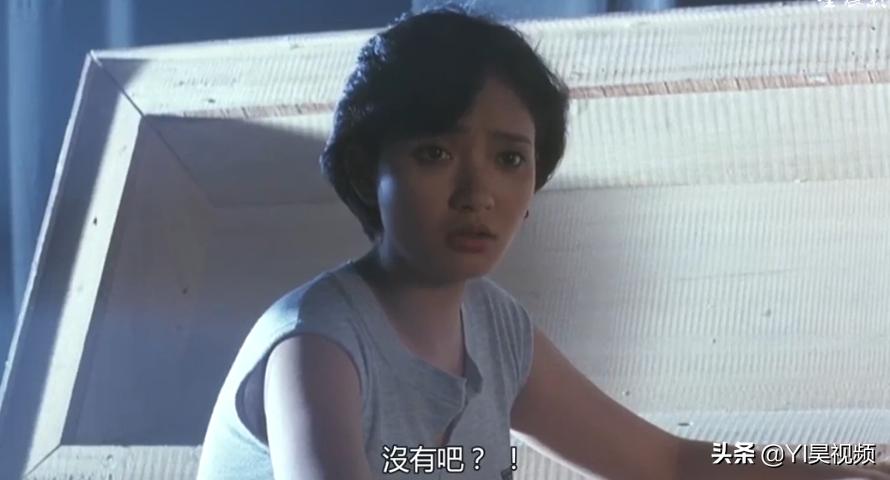 张学友经典喜剧，许冠英搞笑担当，头顶*裤内**斗僵尸《猛鬼差馆》