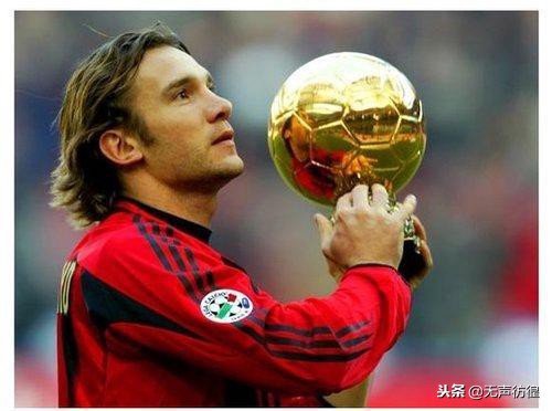 有些人走着走着就散了诗句,有些人走着走着就散了男生翻唱的