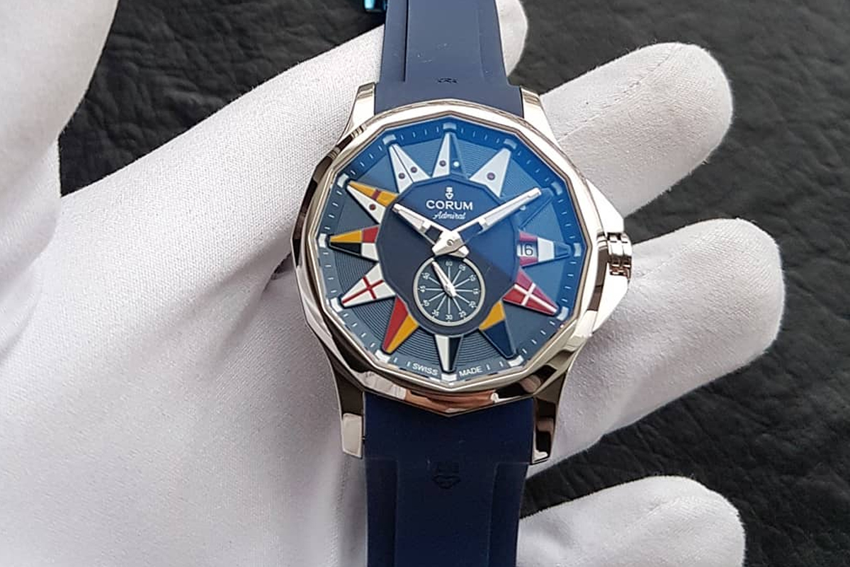 腕表界的两大“海军上将”PK，这次你更看好谁？