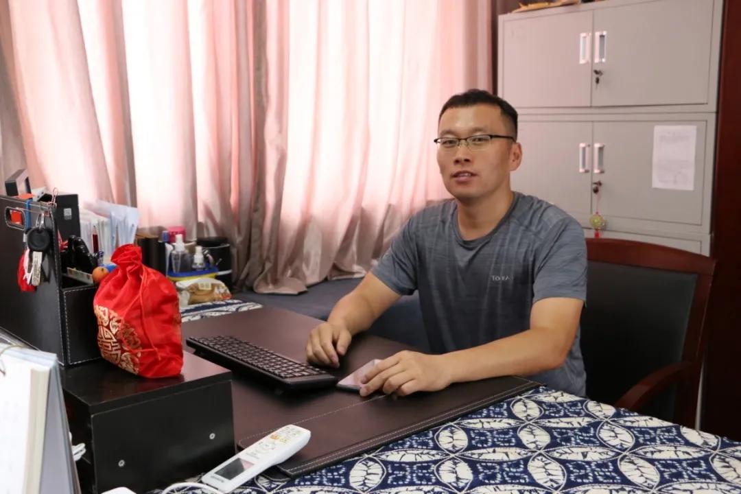 瀹佹尝娴锋洐鏁欏笀寰呴亣,娴锋洐鏁欏笀