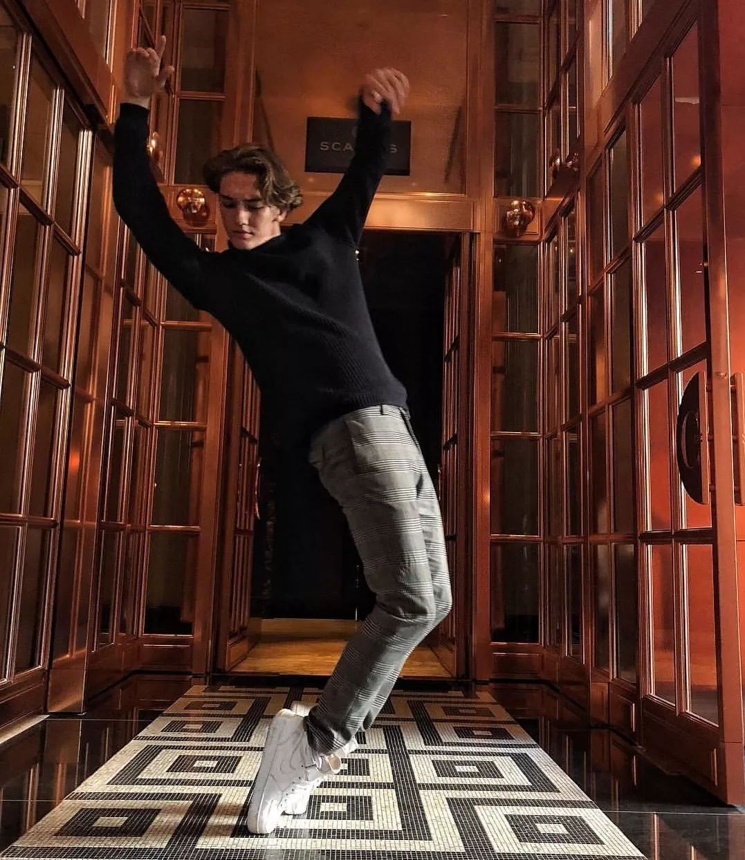 芭蕾朱利安,芭蕾精灵朱利安