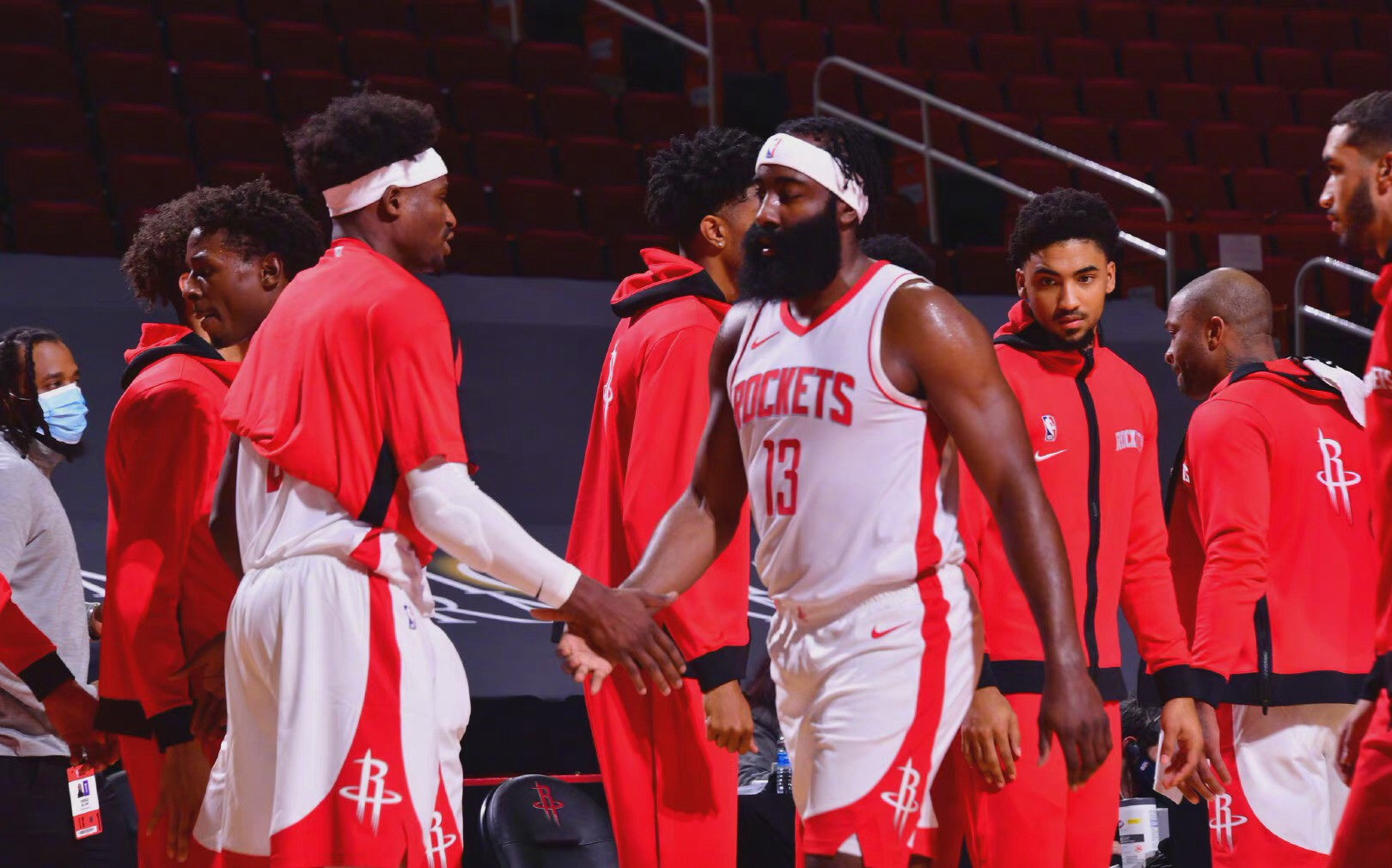 火箭队新组合首发图片,火箭队戈登最近消息