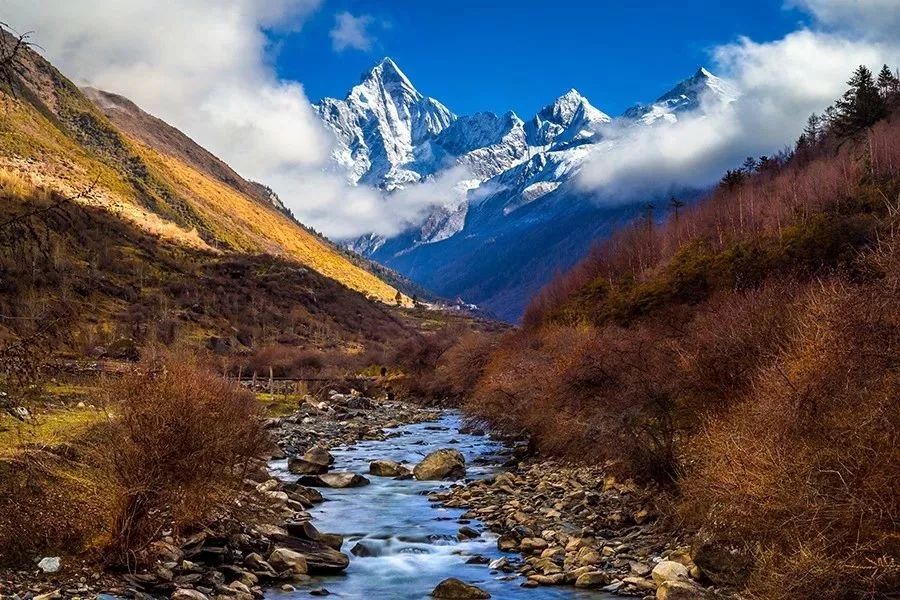 四姑娘山2020年11月份景色,四姑娘山2021年9月份景色