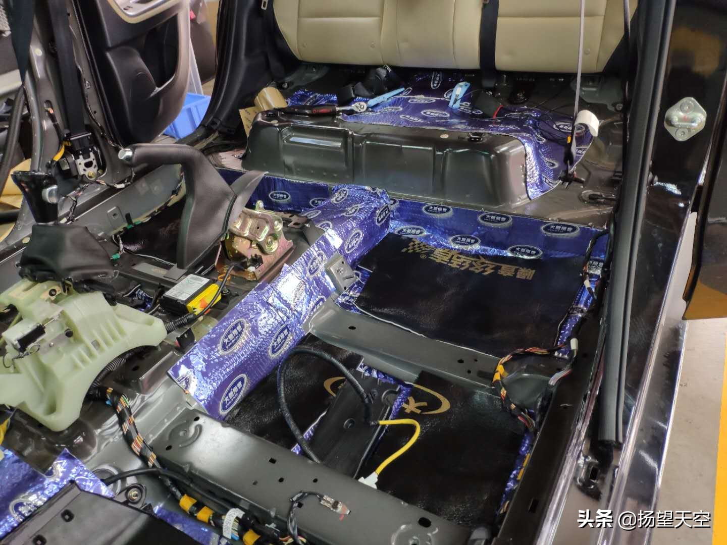 海马m5车内有味,15款海马m5用车感受