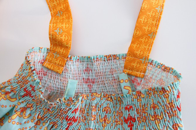 小孩连衣裙的蝴蝶结的制作教程,好看的儿童连衣裙编织教程