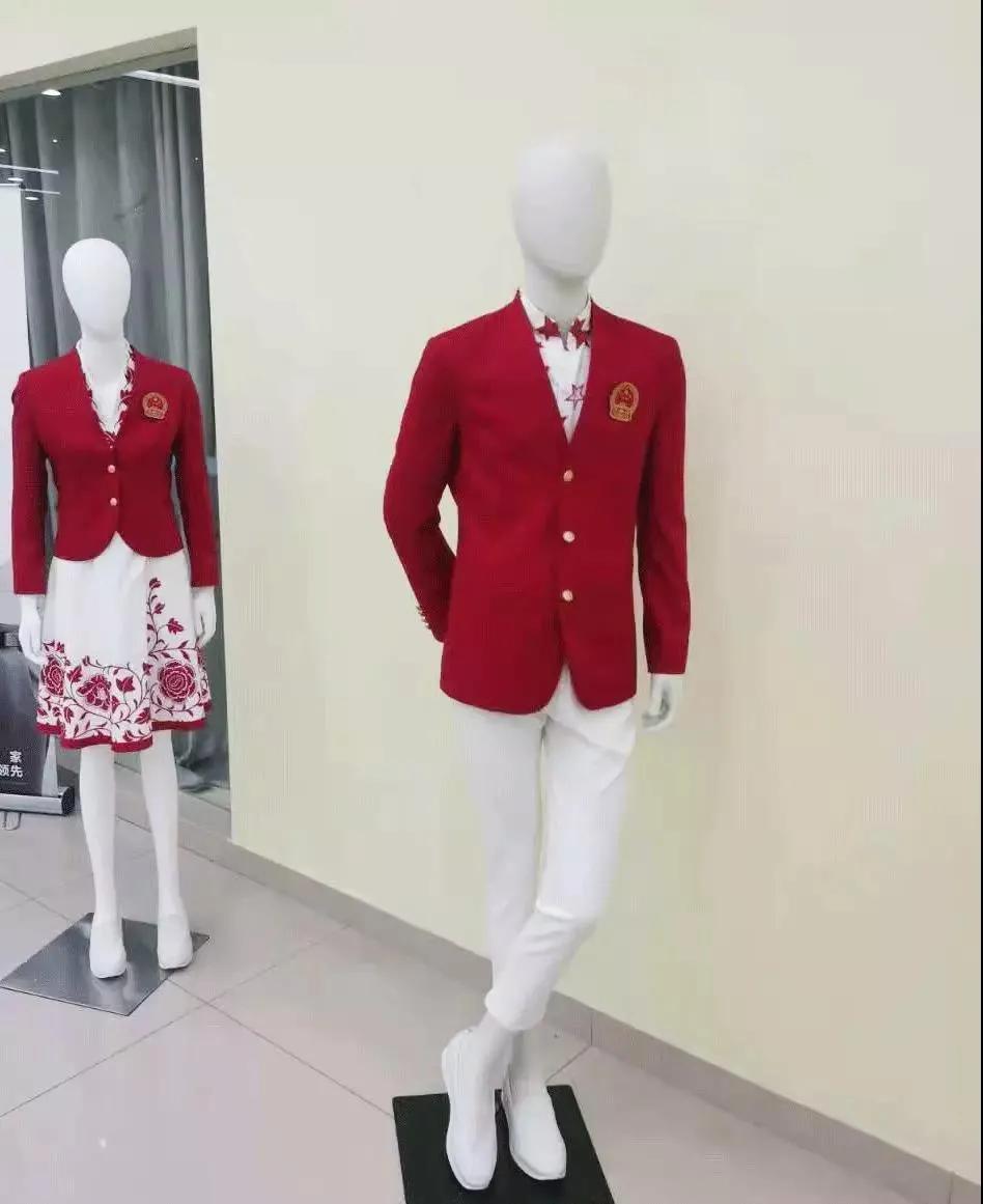 东京奥运会开幕式衣服,东京奥运会开幕式中国出场队服