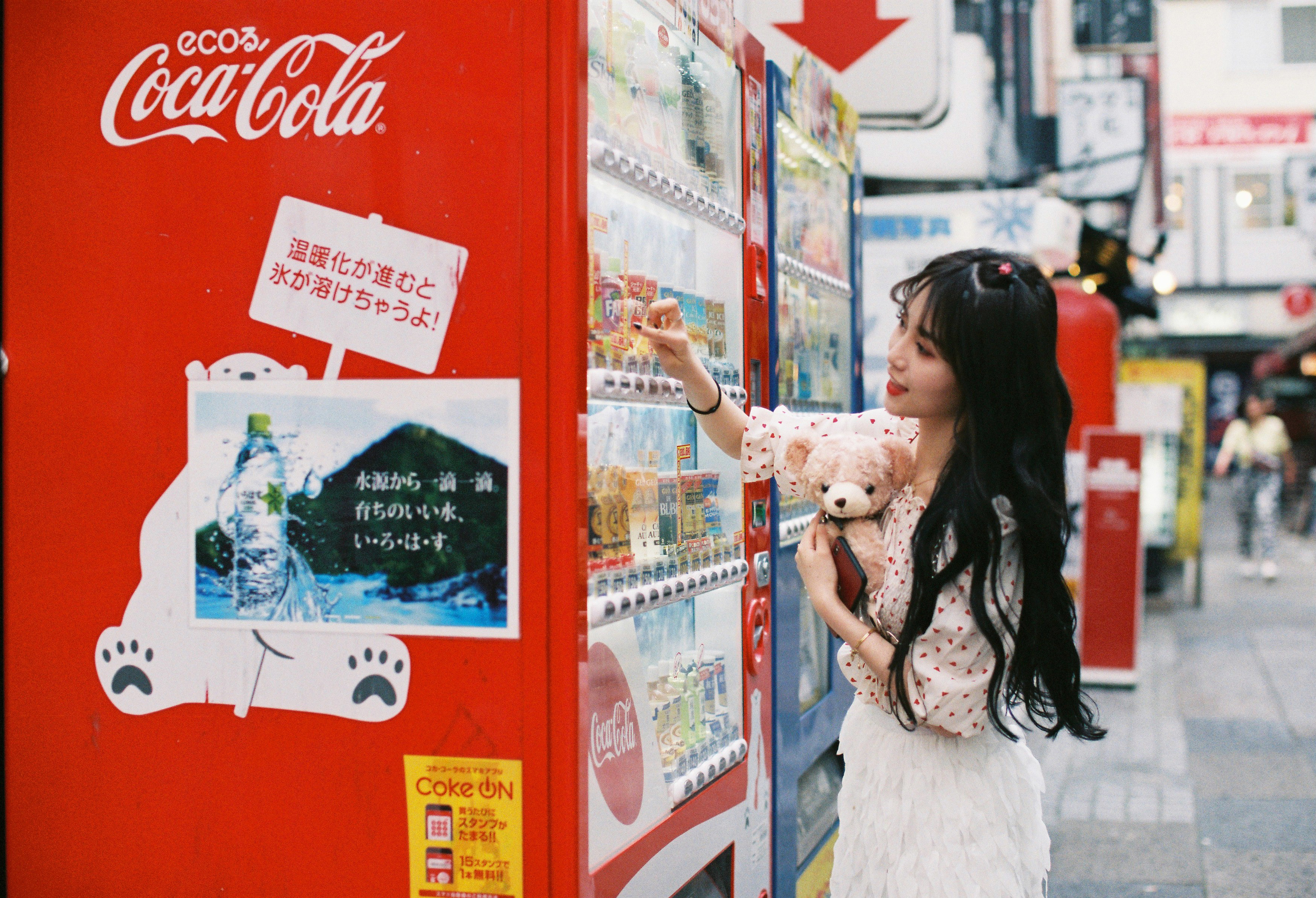 日本东京旅游地铁,日本东京最繁忙的东京新宿站