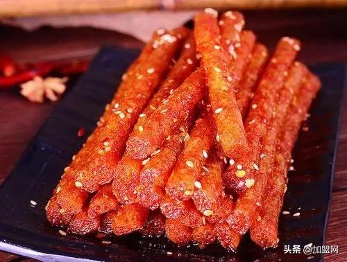 卫龙辣条逆袭背后新闻,卫龙卖辣条凭什么值600亿