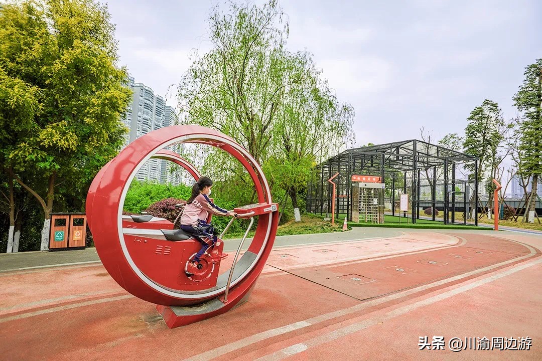 马尔代夫主题游潜水池,四川无边际泳池多少钱