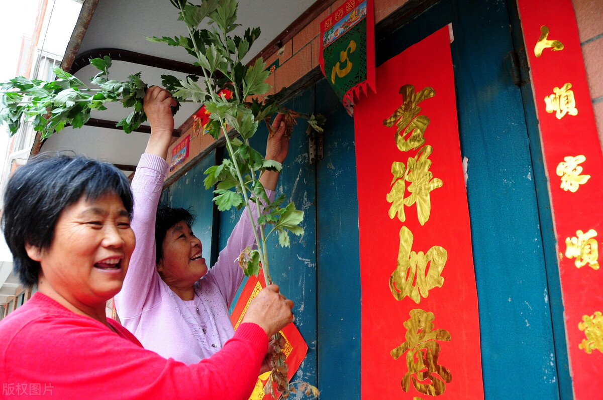 端午挂艾草的正确方法北方,端午挂艾草什么时间挂最好