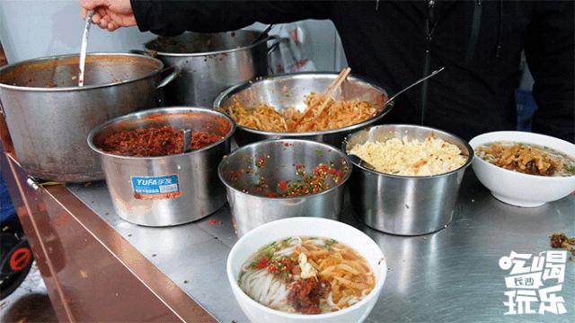 德雅路特点美食,德雅路上有什么好吃的