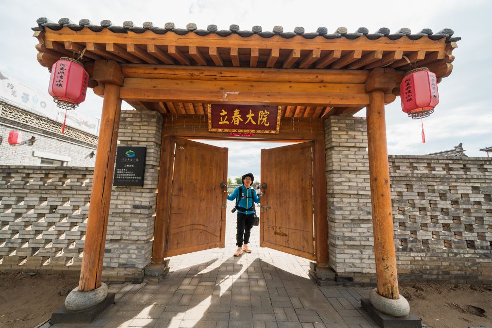 她是滔滔千里黄河的宠儿，阴山之下、河套之上的掌上明珠