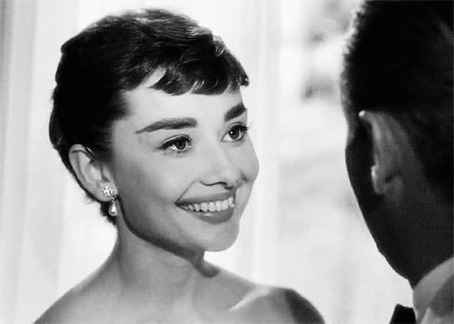 简单有效缓解黑眼圈的两个小方法,坚持用这四种方法有效缓解黑眼圈