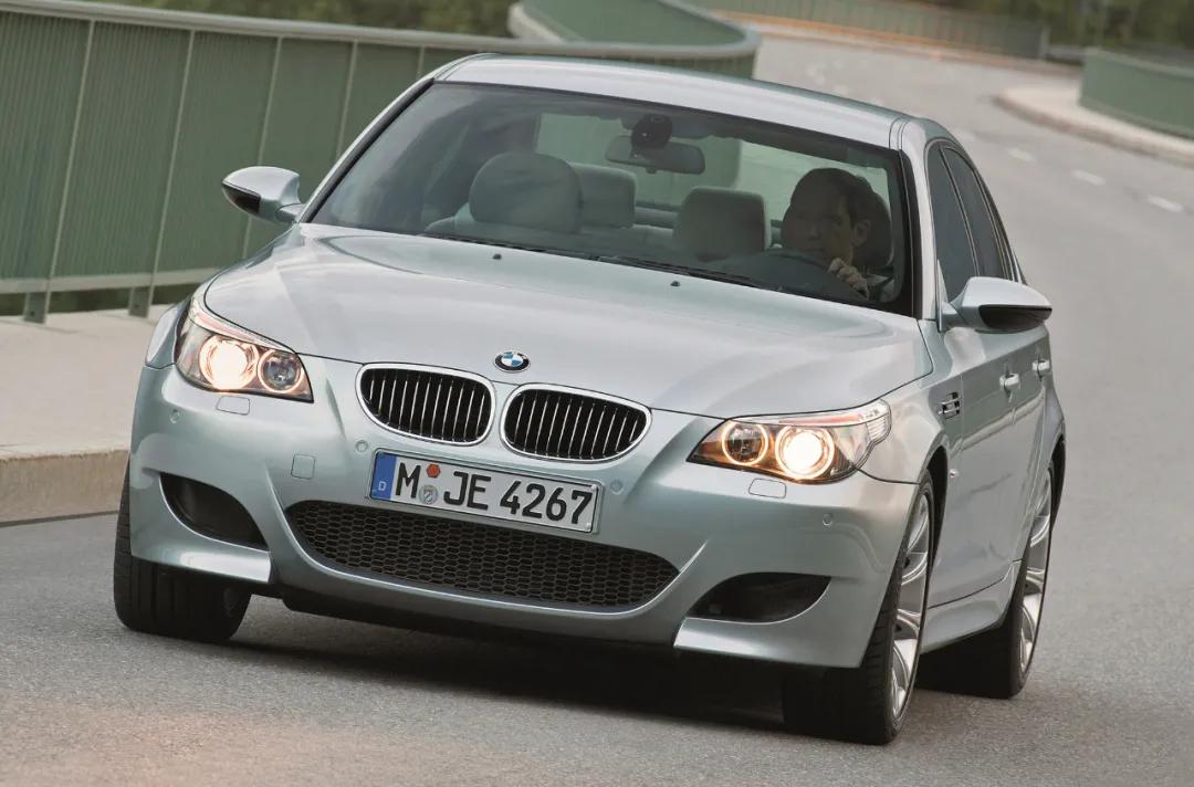 你以为宝马都是一个样的车吗,如果宝马也有超跑会是什么样