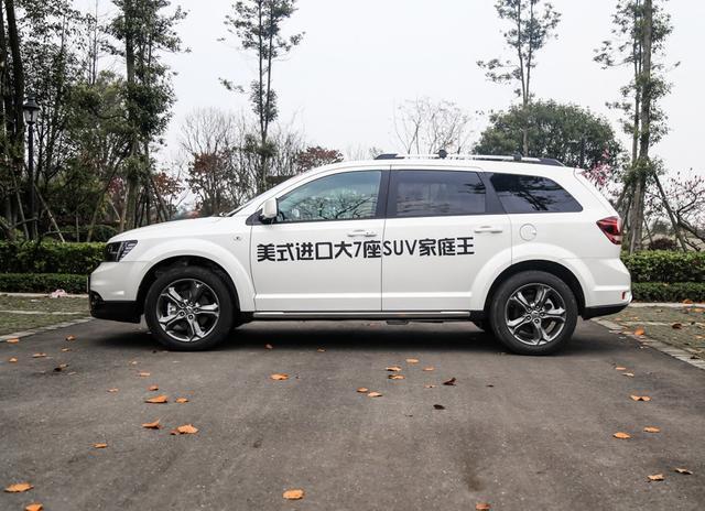 道奇酷威提车真实感受,花三万块买一辆道奇酷威值得吗