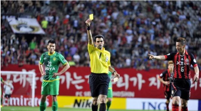 上港鲁能黑哨,上港历年争议判罚长视频