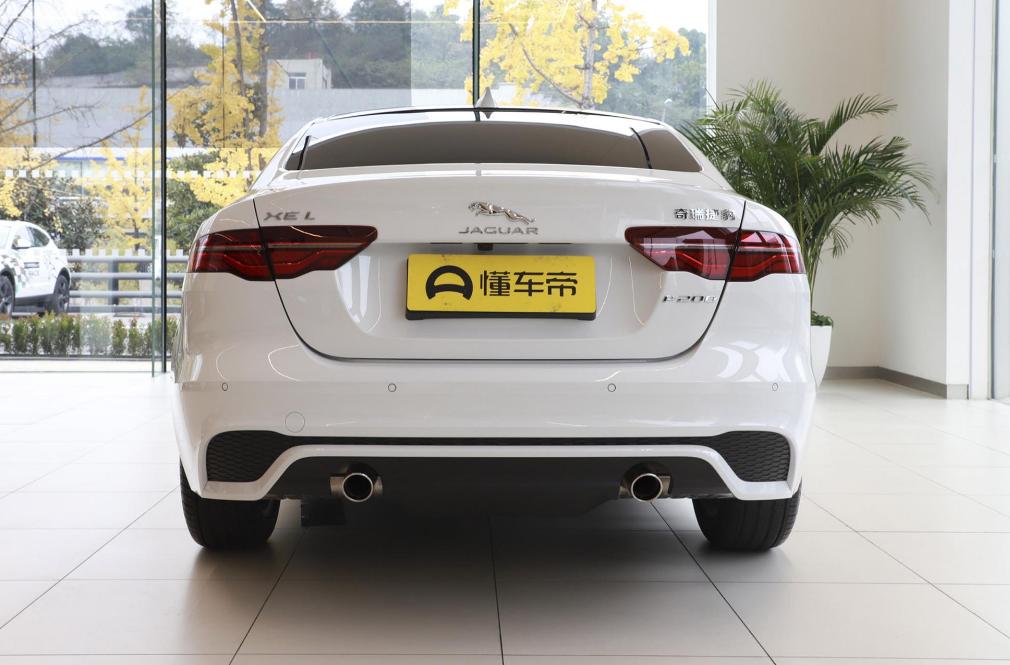 捷豹xel前脸发光小豹子,捷豹2019款xel所有功能介绍