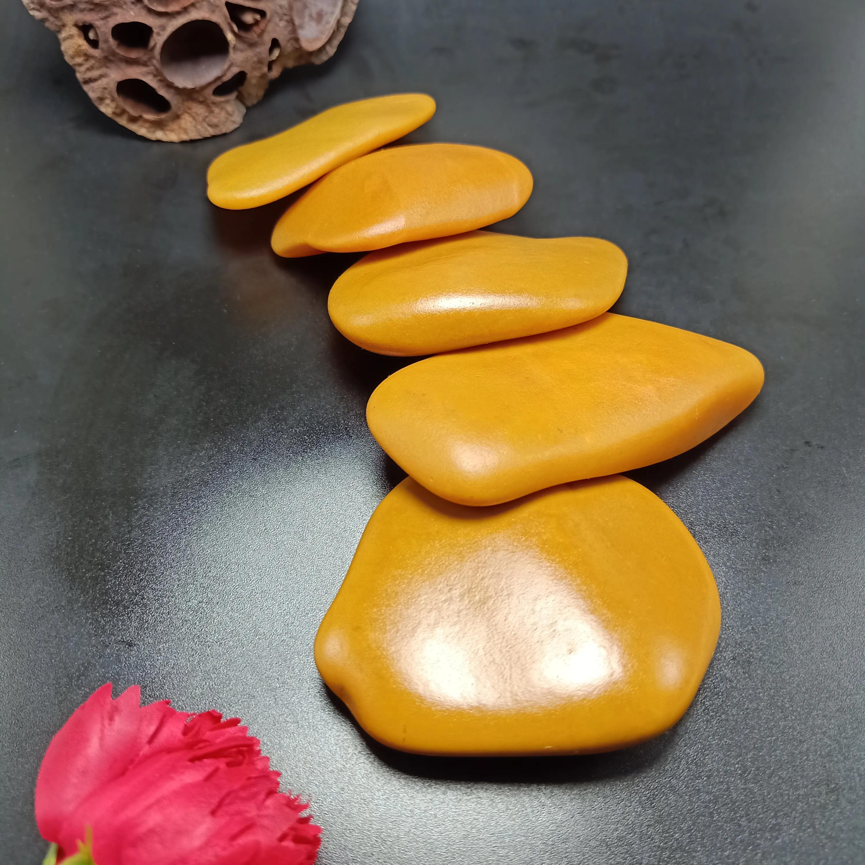 黄蜡石种类名称介绍,黄蜡石到底是什么石头