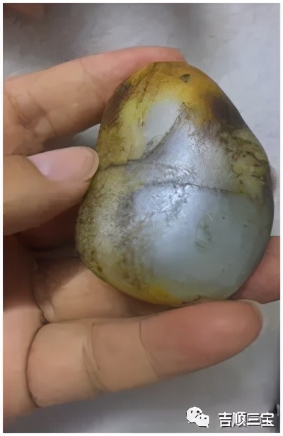 藕粉色和田玉如何辨别真假,和田玉珠子真假辨别对比图