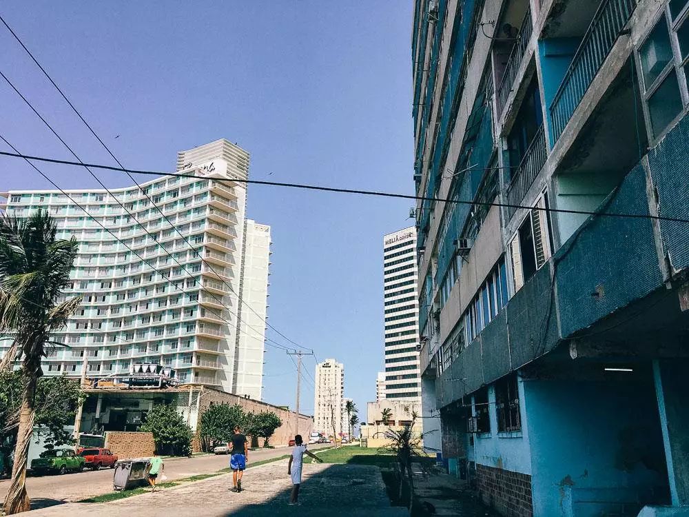 鍙ゅ反鐜板満婕斿嚭,鍙ゅ反婕斿嚭