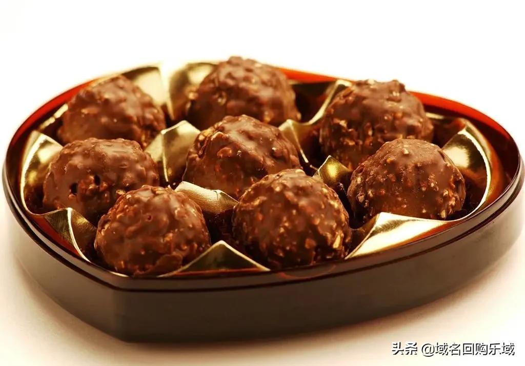 费列罗巧克力和德芙巧克力对比,怎么分辨品牌巧克力费列罗