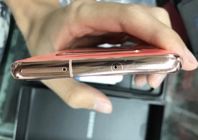 三星s10+亮蓝色,三星s10e有火烈鸟国行版吗