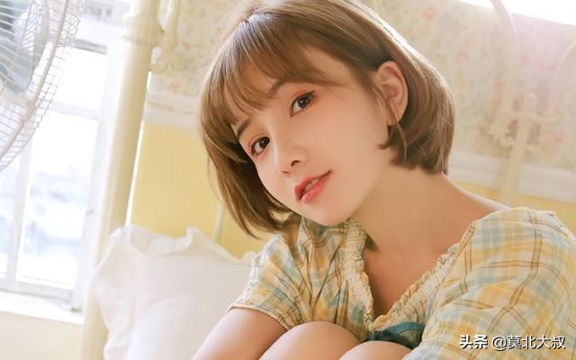 主动和女孩断联,跟一个女孩暧昧一段时间就断联了