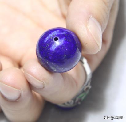 文玩手串配饰搭配教程,文玩手串如何穿好看