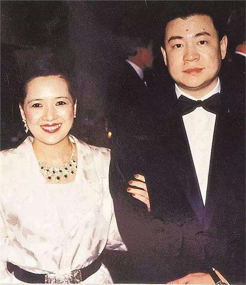 刘銮雄更爱李嘉欣还是蔡少芬,刘銮雄对女人有多舍得花钱