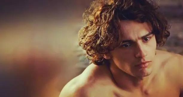 有上帝要啥妹子，纯爷们就当单身狗！中世纪骑士为何成钢铁直男？