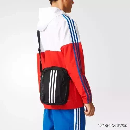 adidas停产款,adidas为什么有三个标志