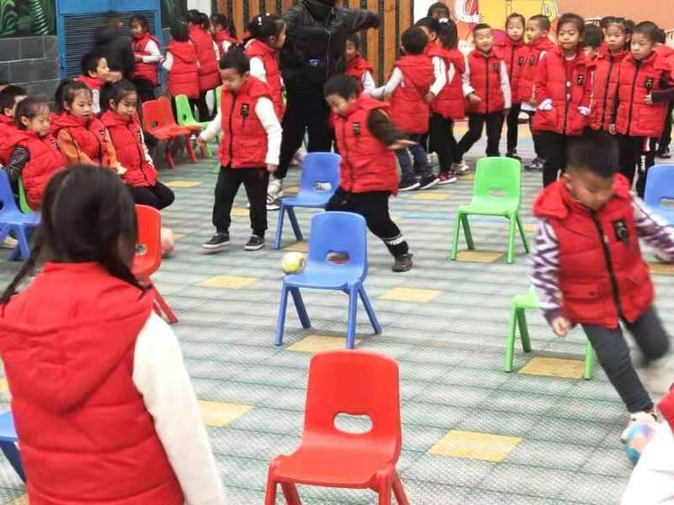 幼儿园大班运动会项目室外,幼儿园大班运动会班级群总结